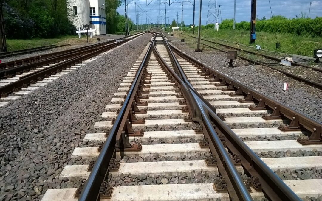 Aktualizacja – Zawiadomienie o&nbsp;wyborze najkorzystniejszej oferty w&nbsp;postępowaniu zakupowym nr&nbsp;FZ.83.92.2026 na&nbsp;dostawę rozjazdów na&nbsp;LK10.